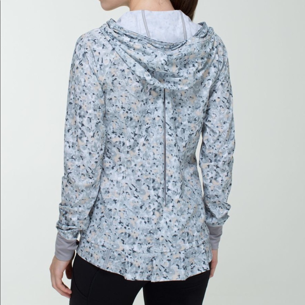 Lululemon Light Hooded Jacket - 2